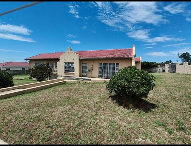 4 BEDROOM HOUSE FOR SALE IN MTHATHA CENTRAL